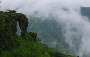 Shri Renuka Mata Mandir, Mahur: Famous Sacred Pilgrimage in Maharashtra ...